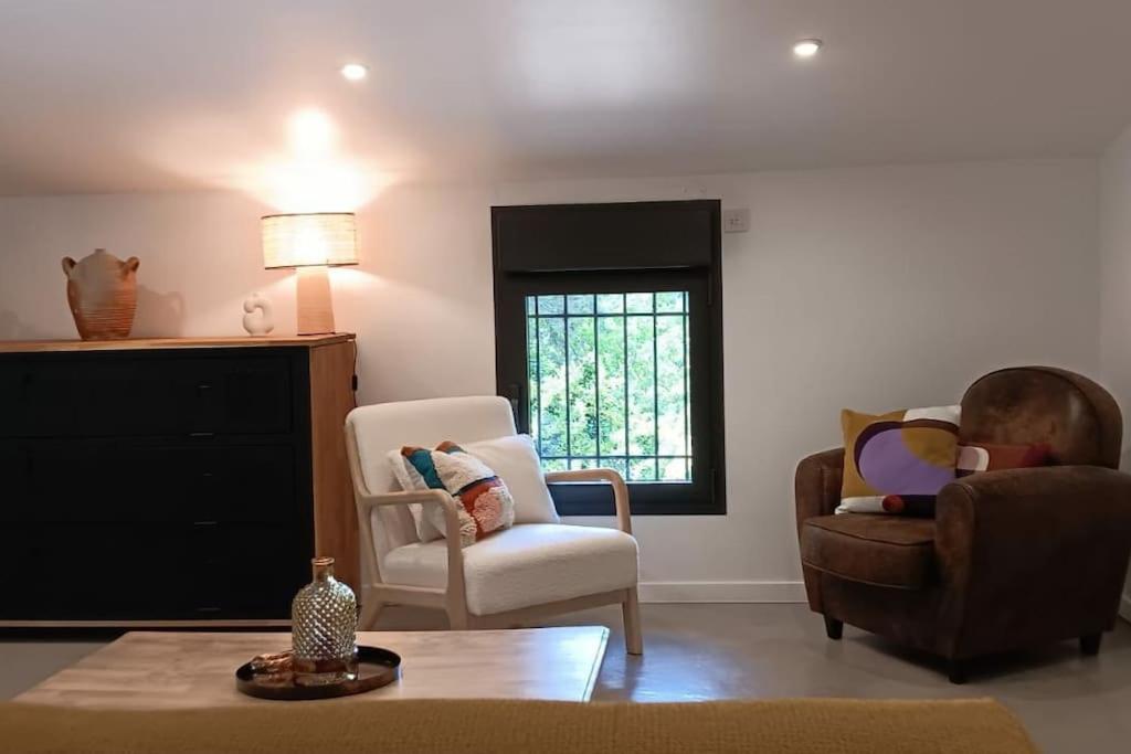 Gite Cosy Au Coeur Du Luberon Lagnes ภายนอก รูปภาพ