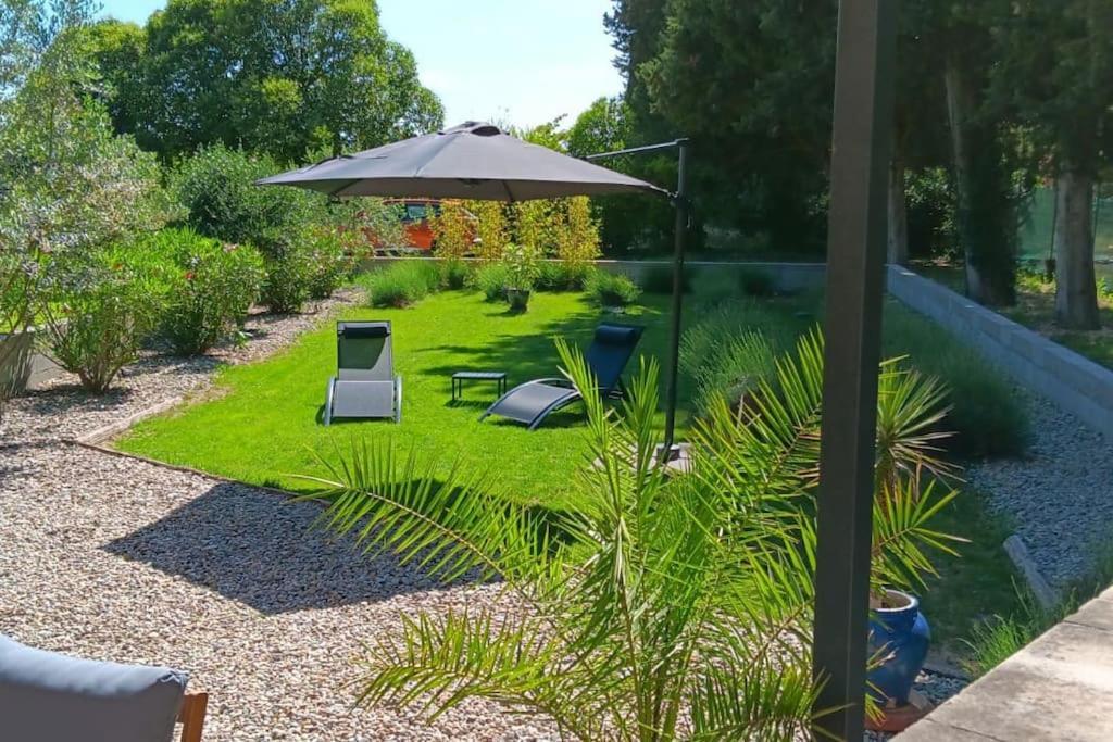 Gite Cosy Au Coeur Du Luberon Lagnes ภายนอก รูปภาพ