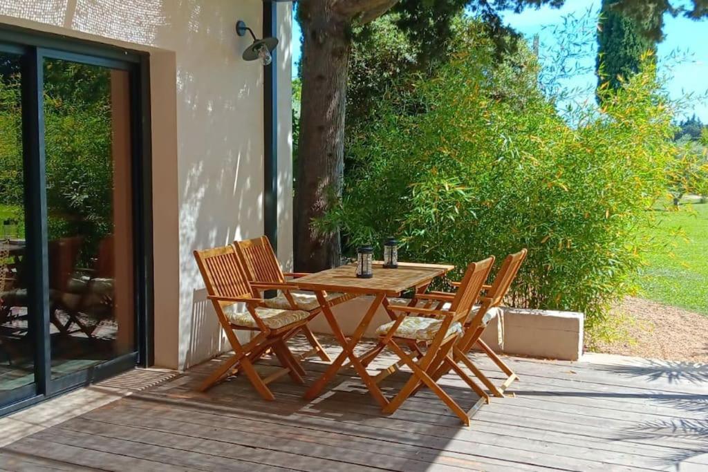 Gite Cosy Au Coeur Du Luberon Lagnes ภายนอก รูปภาพ